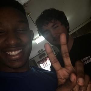 Meet your Posher, Dakota